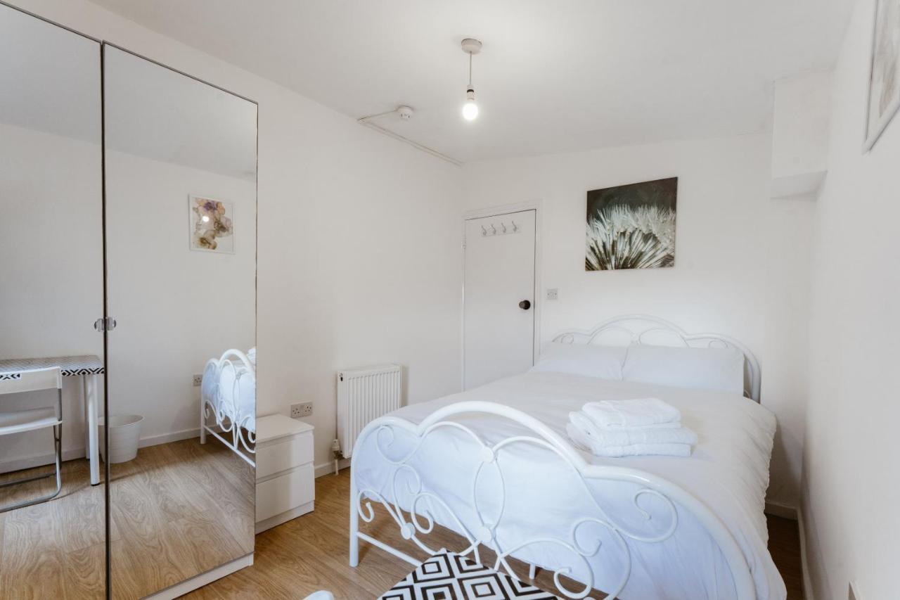 Mile End Double Rooms 27 Guest House London Exterior foto