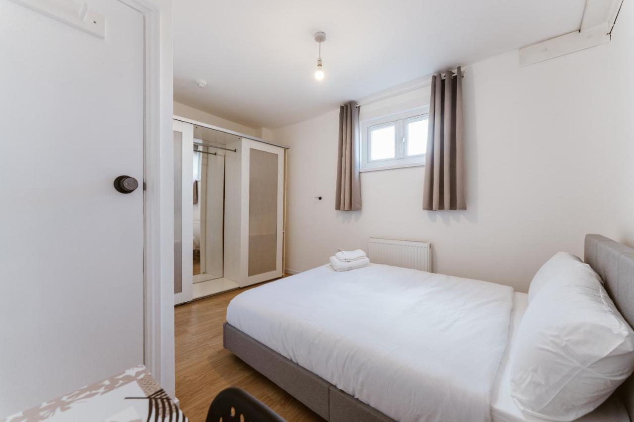 Mile End Double Rooms 27 Guest House London Exterior foto